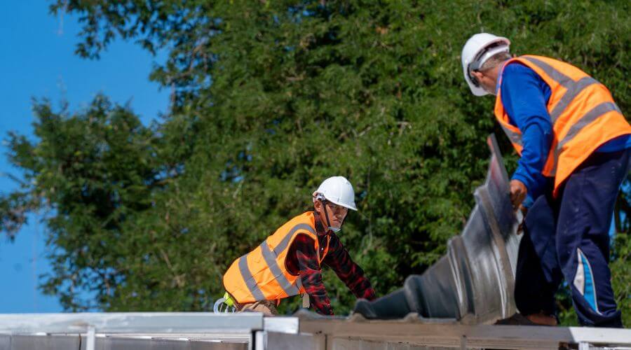 Professional residential roofers in Yolyn, WV